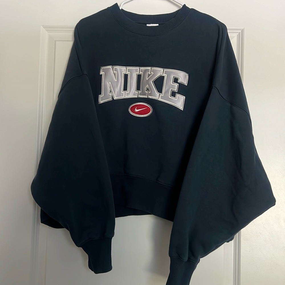 Nike Sweater